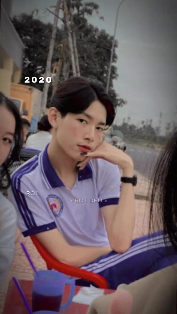 Hiện tượng chuyển giới Đồng Tháp đang viral quốc tế: Cao 1m86, mỗi bước sải chân 8 triệu người xem 