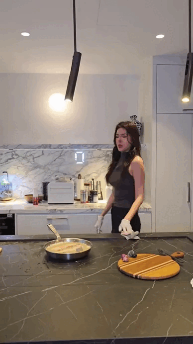 Chiếc bếp từ 