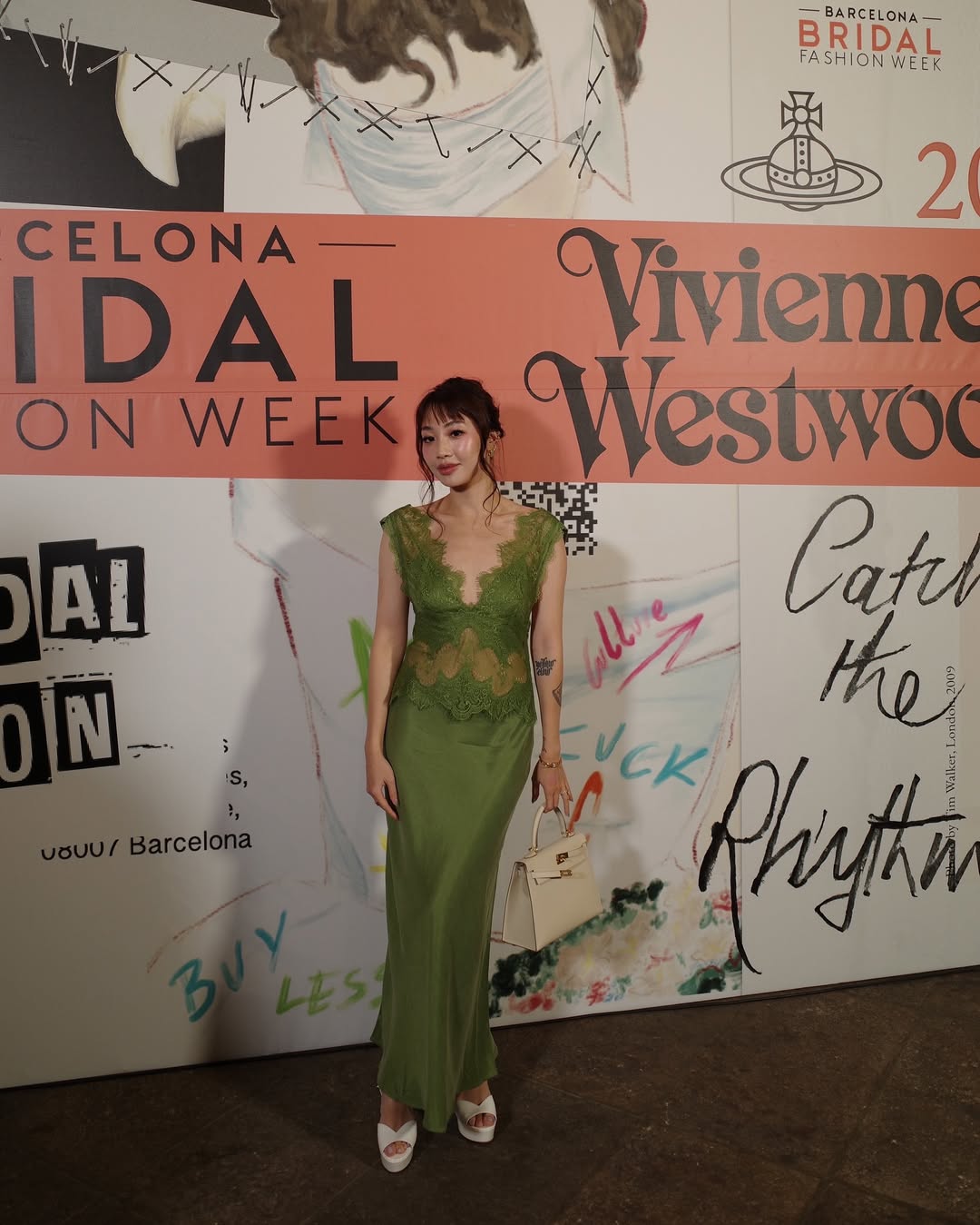 Thông tin tlinh thành đại sứ “tự phong” của Vivienne Westwood, brand Việt khẳng định có quyền lựa chọn gương mặt đồng hành