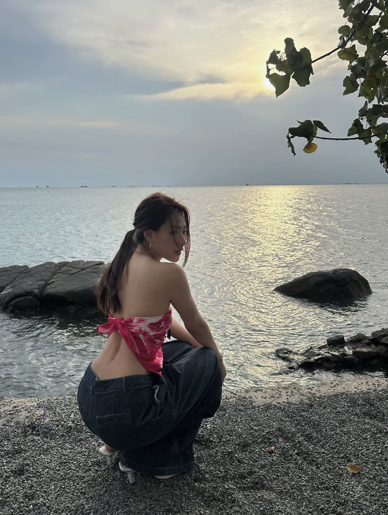 Không chỉ sở hữu visual xinh đẹp, body của Minh Trang cũng nét căng. (Ảnh: Threads)