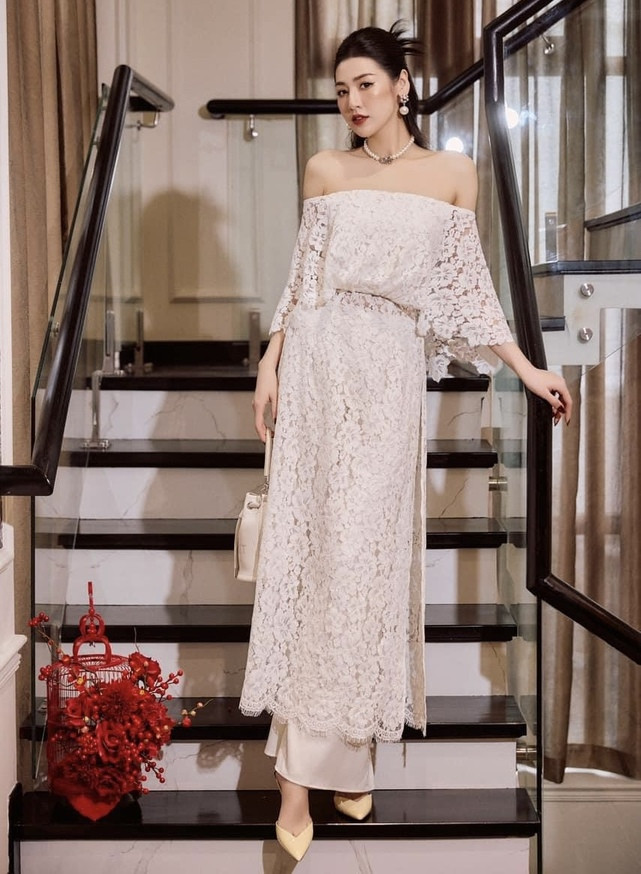Mỹ nhân showbiz bỏ hết hào quang cưới thiếu gia kém tuổi: Sống cuộc đời xa hoa, ở biệt thự ven sông đắt đỏ nhất Hà thành