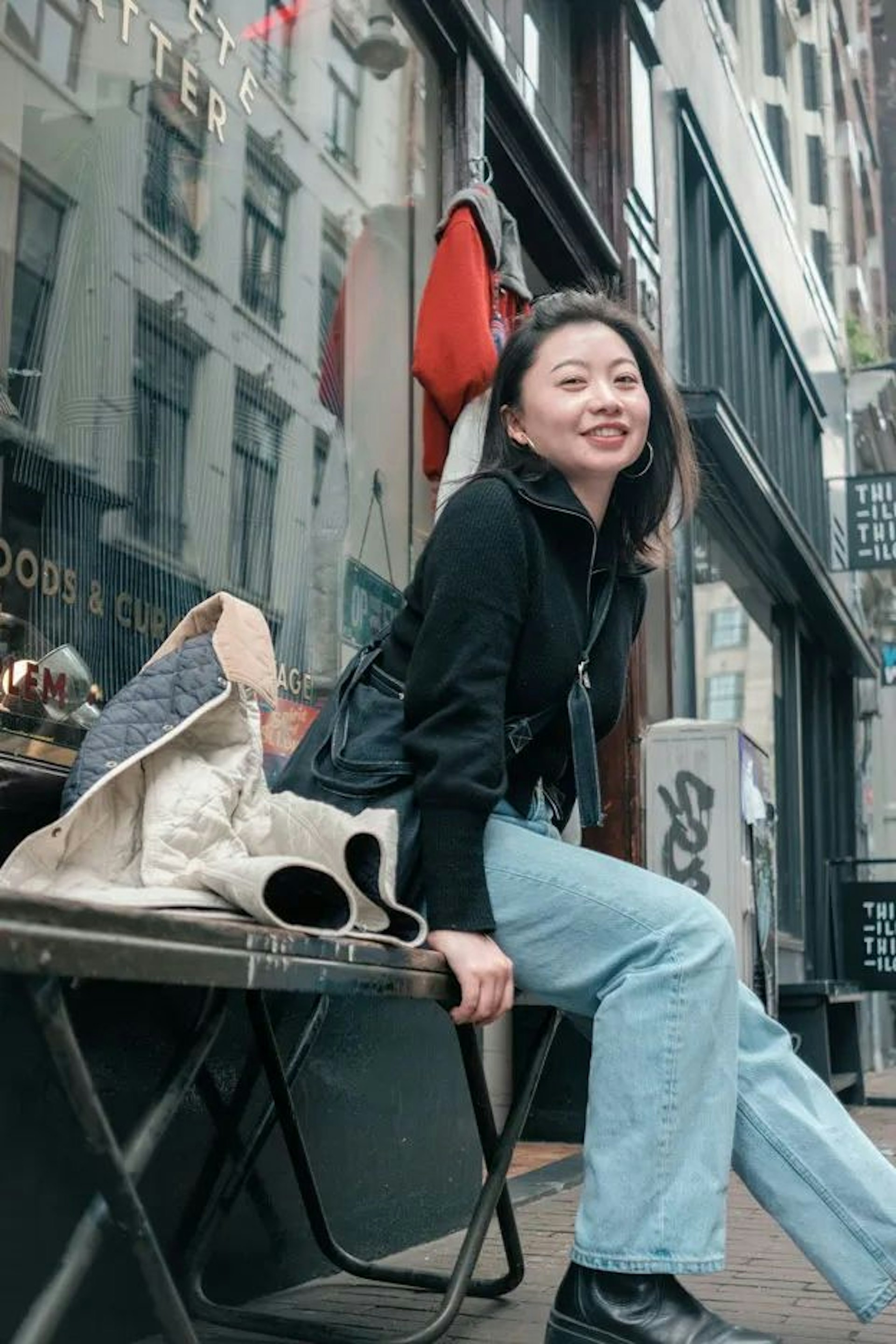 Carrie quyết định đi du học, từ bỏ công việc quản lý.