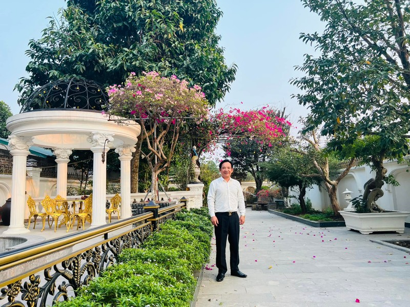 Nam NSƯT mang quân hàm Thượng tá, cưới vợ là công nhân xưởng may: U70 sống bình yên trong biệt thự 1.000m² ở Hà Nội
