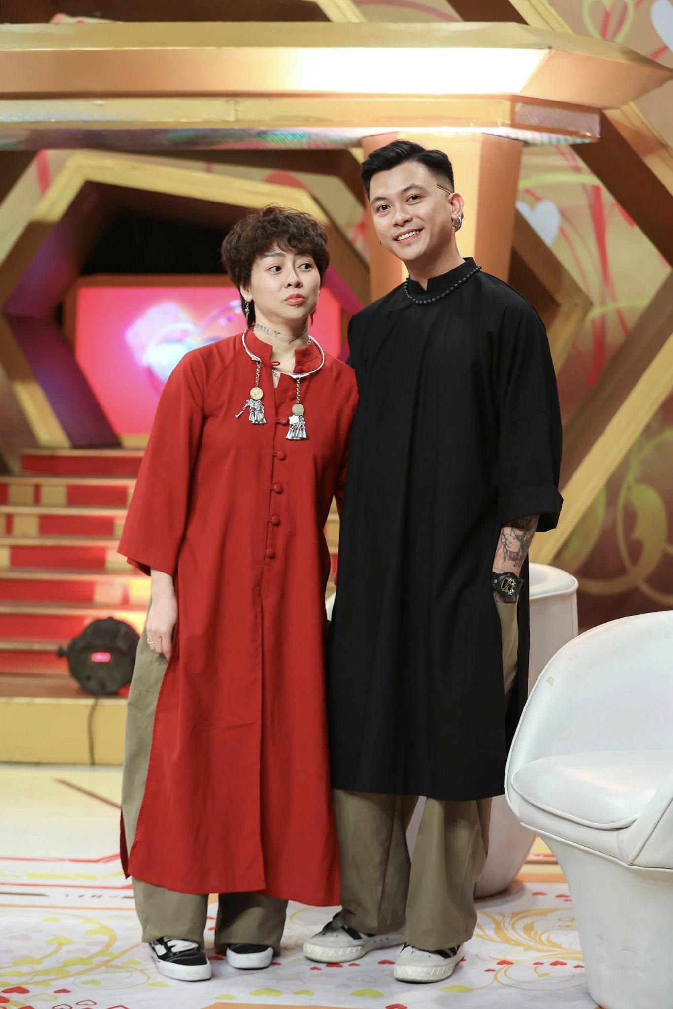 Cặp đôi trên sóng chương trình Vợ Chồng Son.