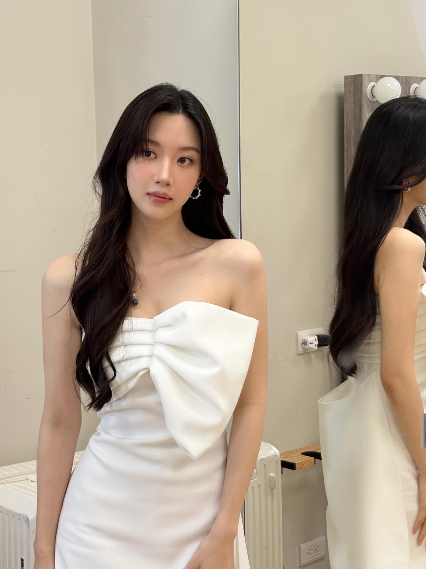 Moon Ga Young bị nghi phải nhờ tới thẩm mỹ để ngày càng đẹp