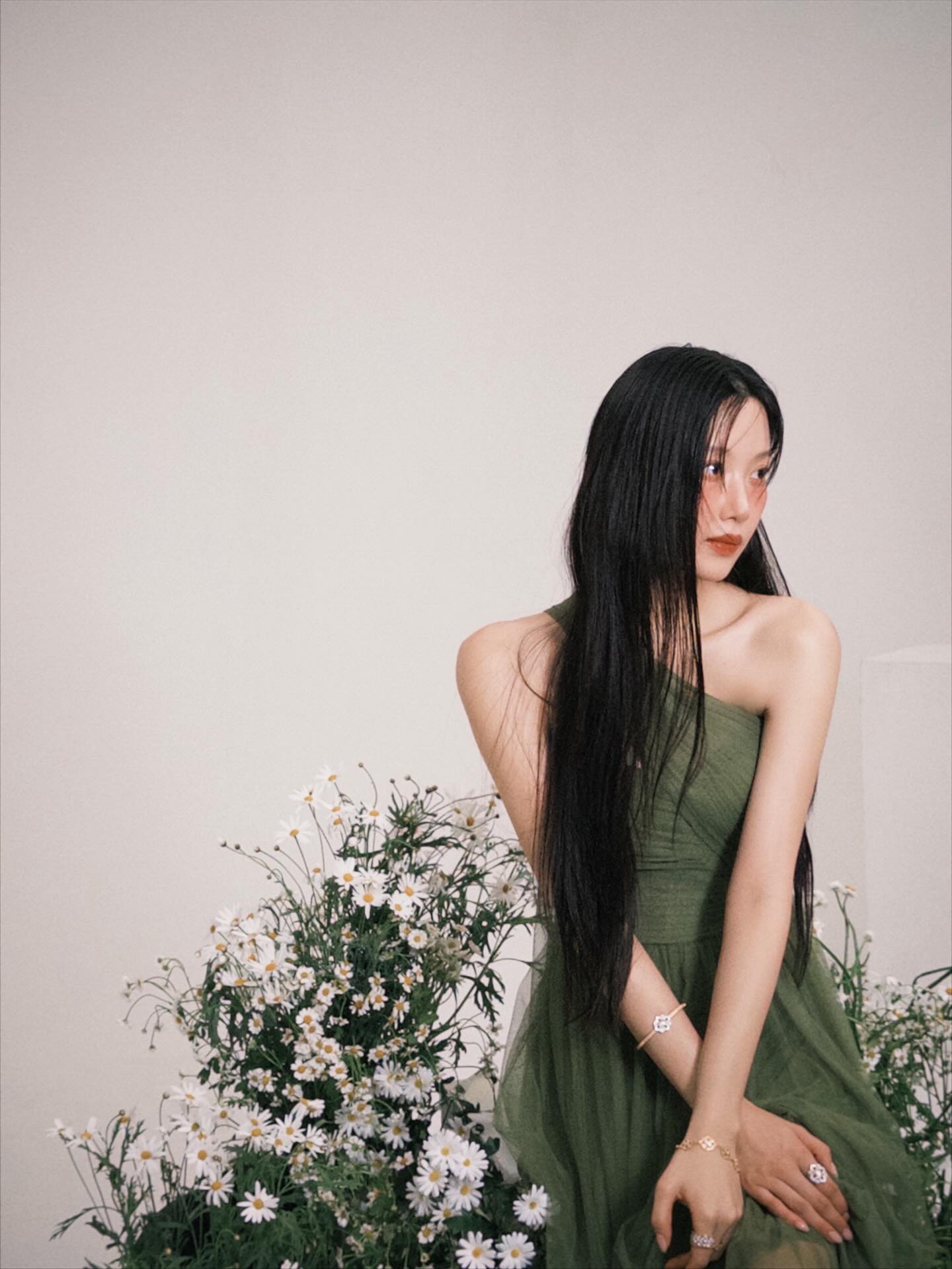 Moon Ga Young ngày càng xinh đẹp, khí chất. (Ảnh: Instagram)