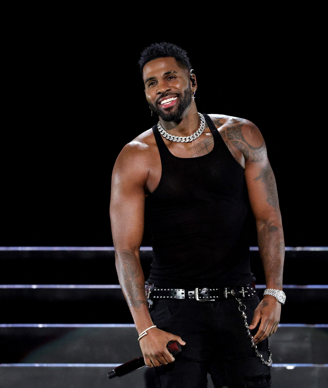 Trong gần một thập kỷ từ 2010 đến 2017, Jason Derulo dường như không biết đến khái niệm 