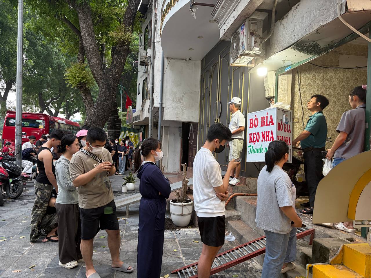 Anh Thành bán bò bía từ năm 2012 nhưng thời gian gần đây mới được đông đảo mọi người biết đến