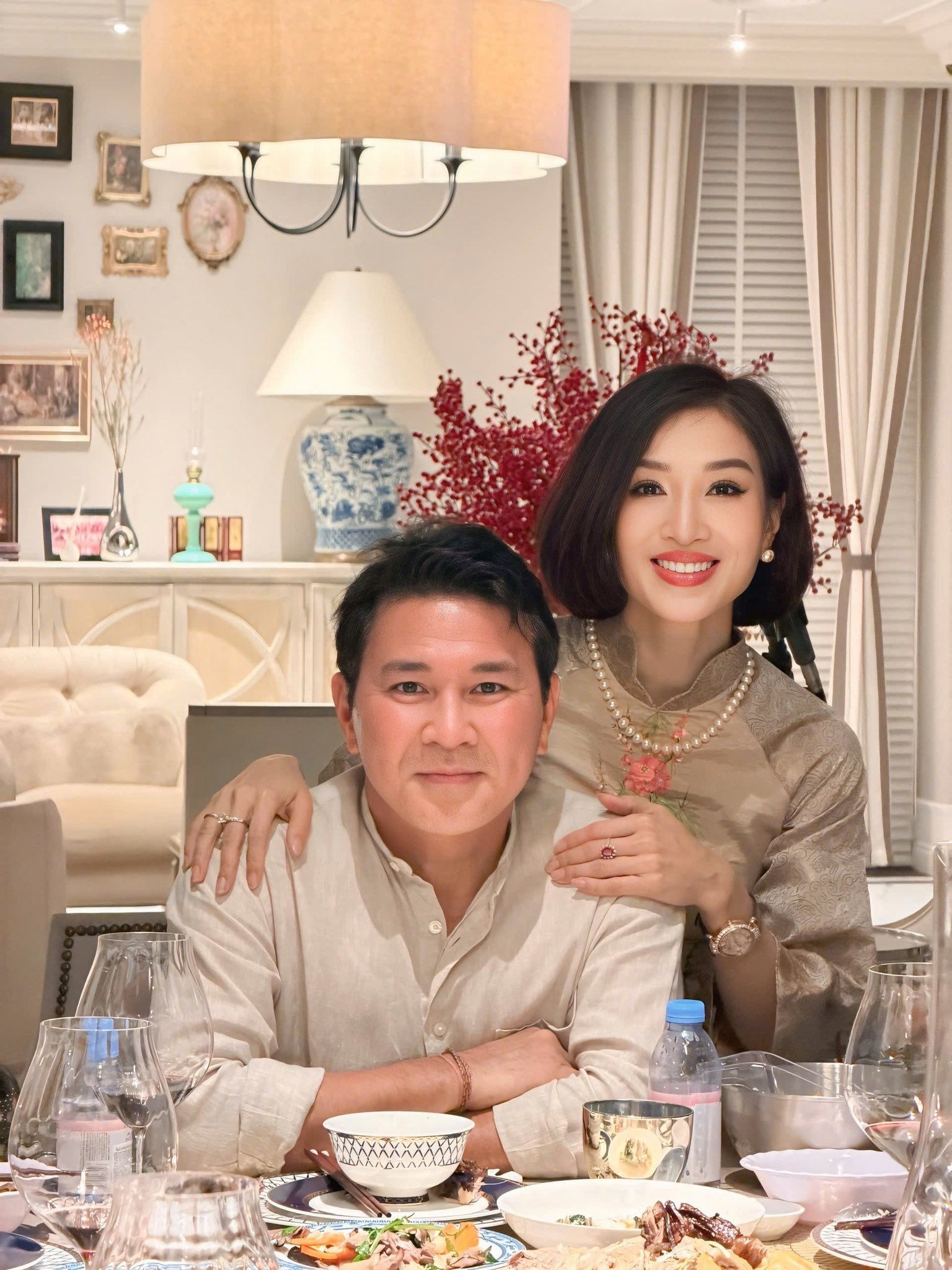 Mỹ nhân Việt sinh 2 con trai cho chồng đại gia: 47 tuổi vẫn trẻ đẹp như thiếu nữ, sống đời 