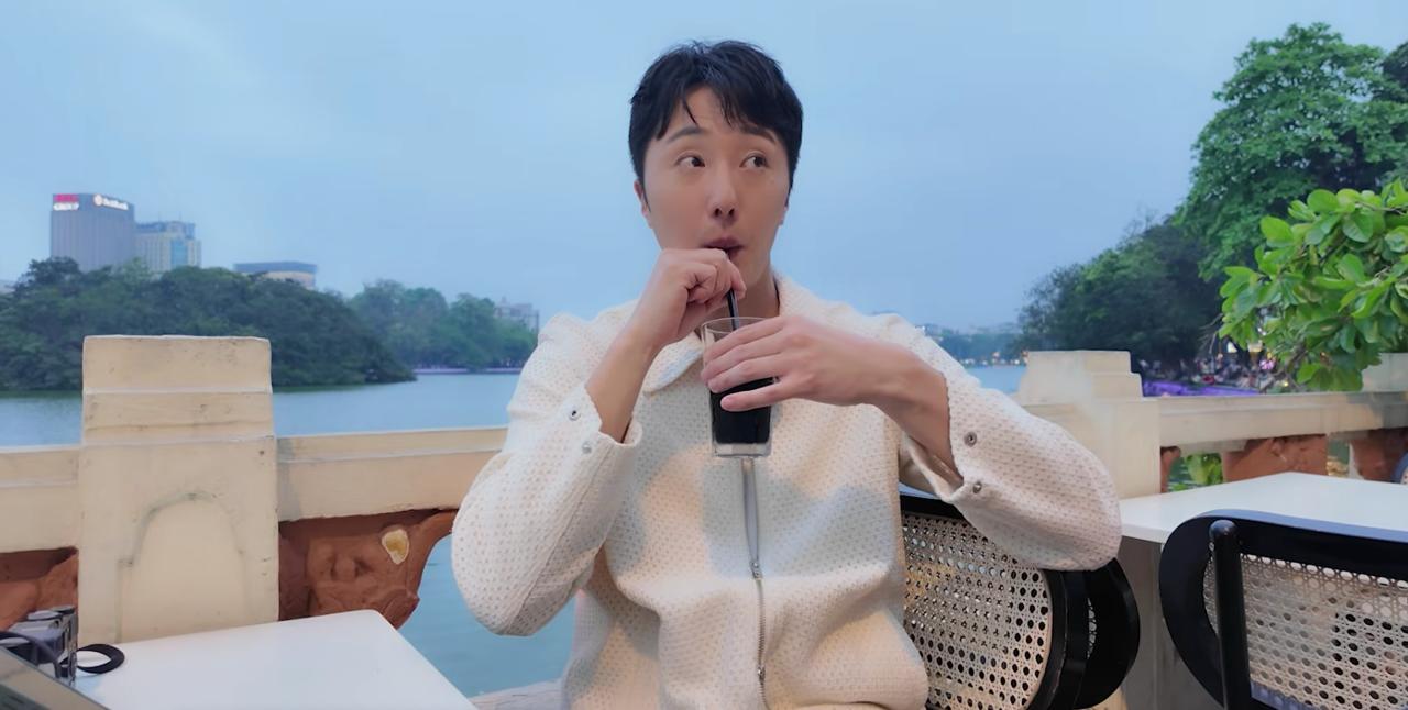 Gọi nhầm cà phê đen thay vì cà phê nâu, Jung Il-woo bất ngờ vì hương vị quá đậm đà