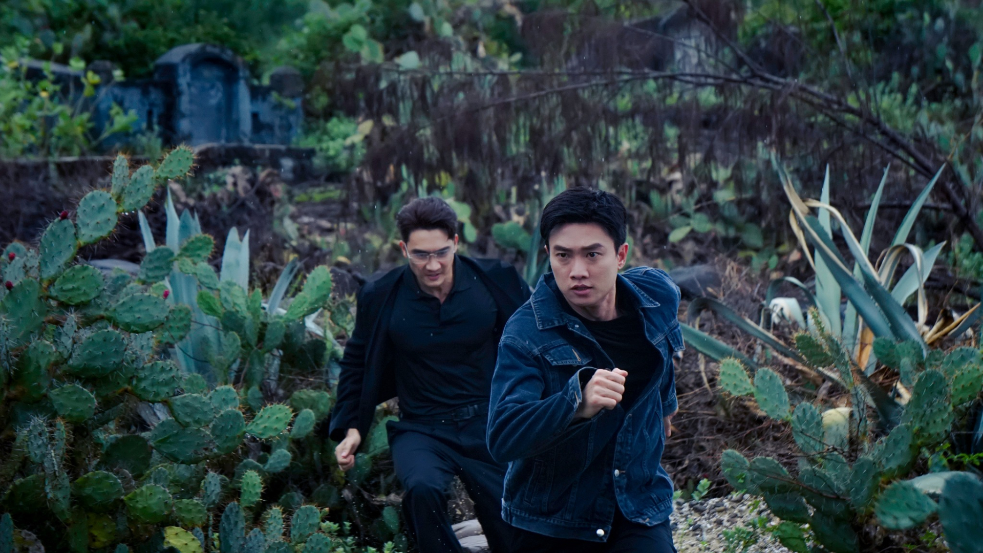 và Quốc Trường là 2 nhân vật trung tâm của bùng binh tình ái