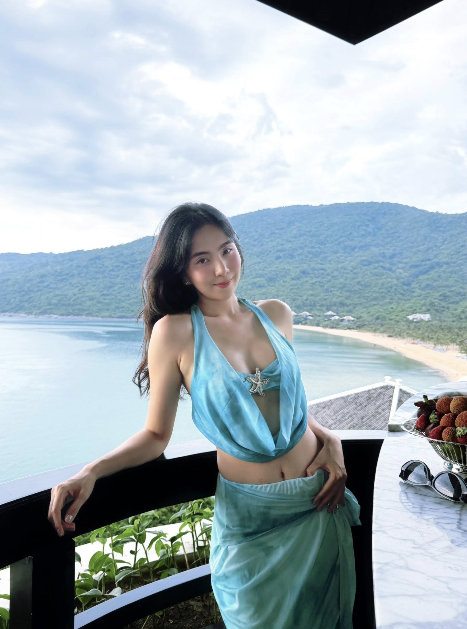 Loạt hình mới của Mai Ngọc khiến netizen chú ý