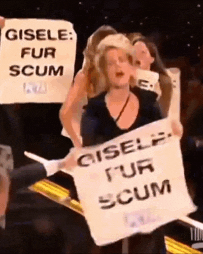   Với bản lĩnh siêu mẫu của mình, Gisele Bündchen 