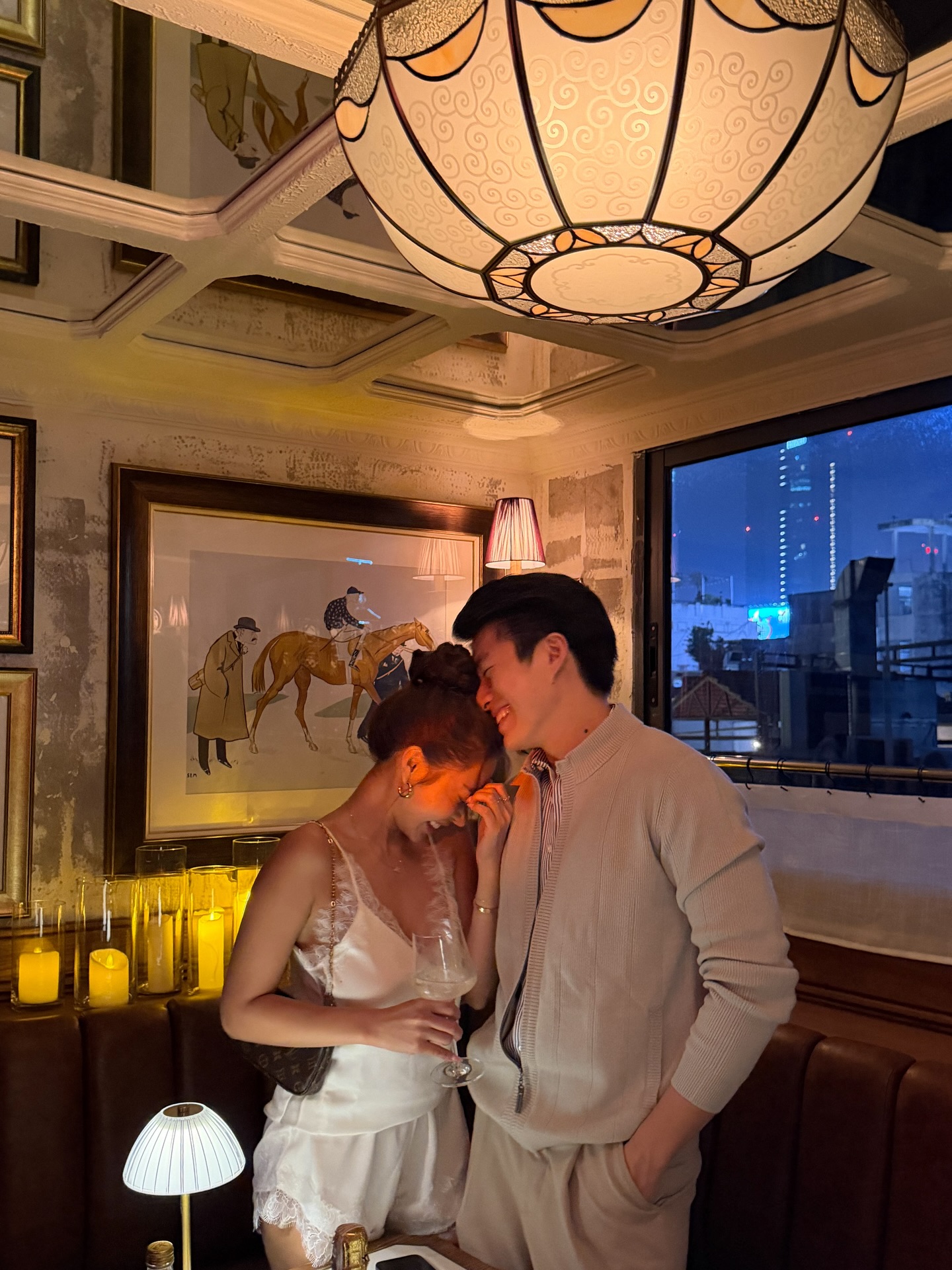 Chị đẹp Thái Lan yêu trai Việt kém 9 tuổi bị “lộ” nhan sắc thật qua camera thường, có trẻ như trên mạng?