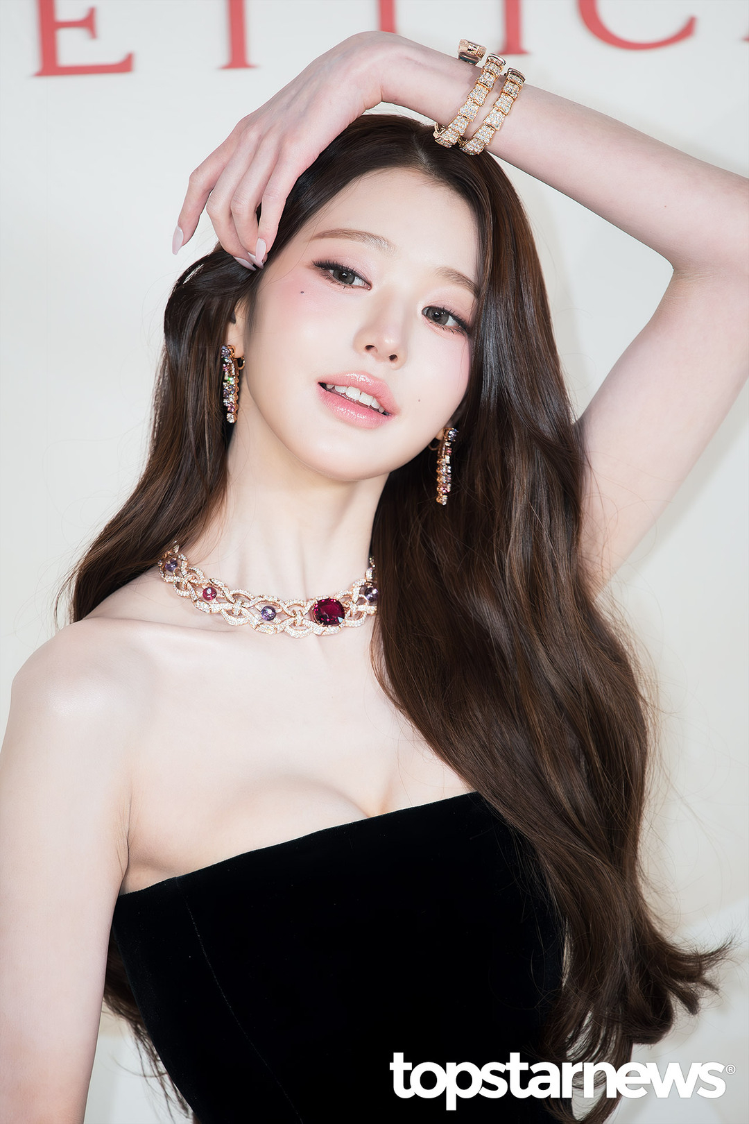 Thực hư chuyện khe ngực của 