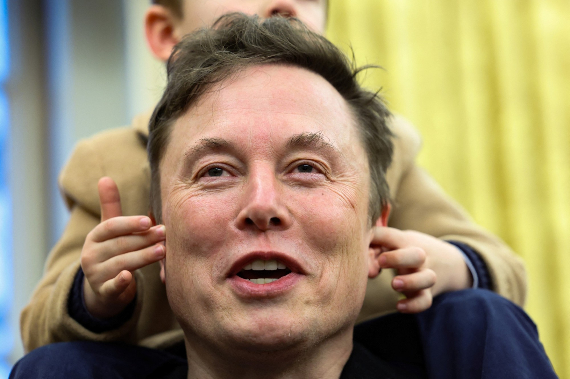Trước khi nổi tiếng MXH, con trai Elon Musk từng “đại náo” cả Phòng Bầu dục: Loạt biểu cảm dễ thương của rich kid “đi lùi mới về đích”