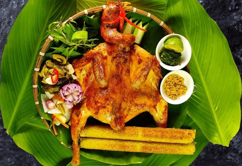 Phát hiện biển mây cuồn cuộn trên đỉnh núi Hà Giang, khách ấn tượng vì cảnh đẹp như Thuỵ Sĩ mà giá vé chỉ vỏn vẹn 20 ngàn