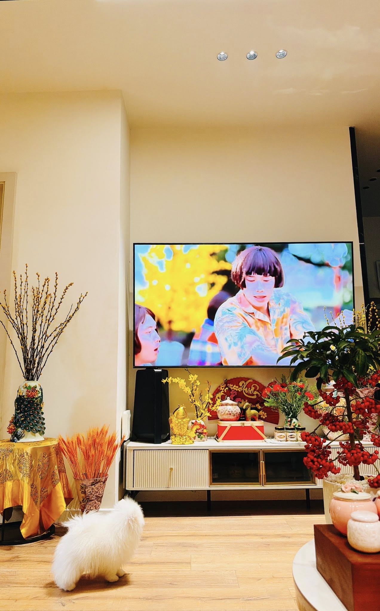 Mỹ nhân showbiz cưới quản lý hơn 17 tuổi: Tâm đầu ý hợp, được chồng cưng chiều, sống chill trong cơ ngơi hạng sang