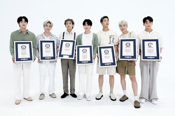 BTS được Kỷ lục Guinness Thế giới xướng tên nhóm trong danh sách