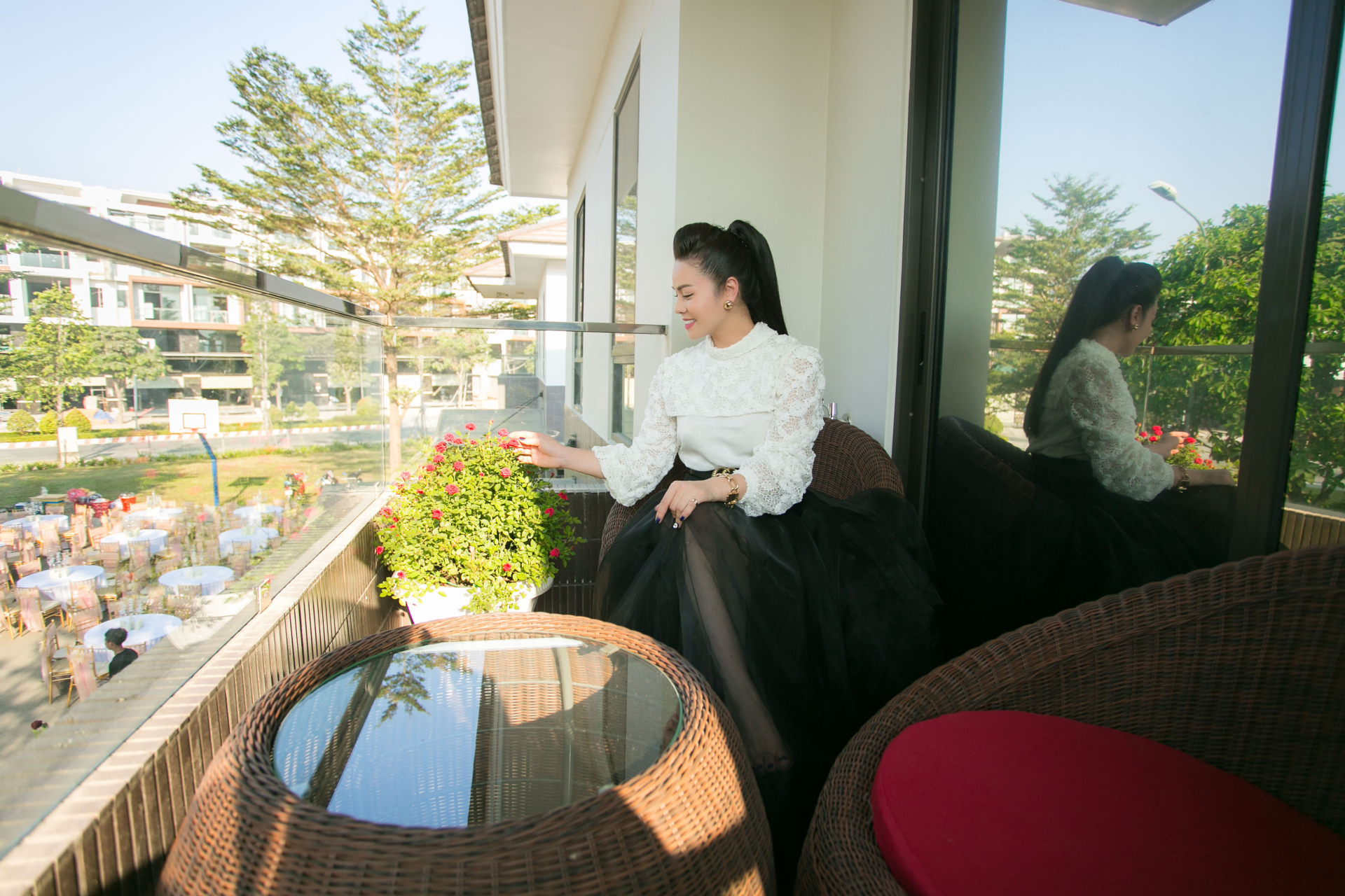 Nữ ca sĩ Việt tự sinh con, 41 vẫn chưa lấy chồng: Sống trong biệt thự 20 tỷ view nhìn thẳng sông