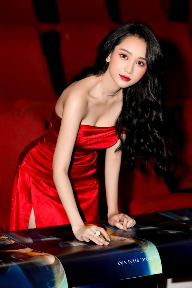 Nàng thơ Mắt Biếc trước lúc tăng cân.
