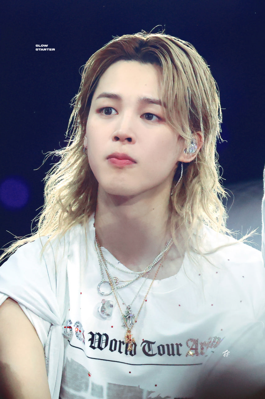 Rosé (BLACKPINK) trên sân khấu concert BTS đây sao?
