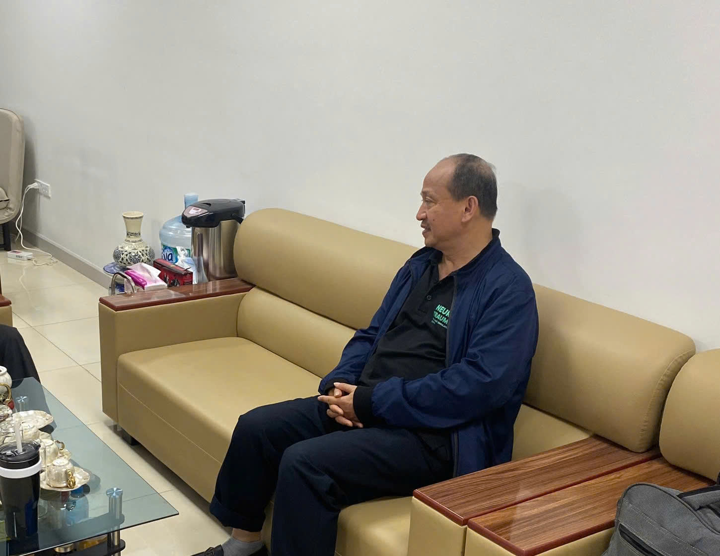 Đối tượng Trần Phi Hùng - Tiến sĩ dược, Cựu Trưởng khoa Dược Bệnh viện Y học cổ truyền Trung ương. (ảnh C04,Bộ Công an)