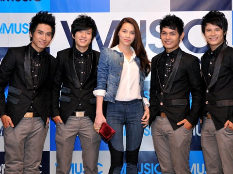 V.Music là nhóm nhạc được Hồ Ngọc Hà nâng đỡ