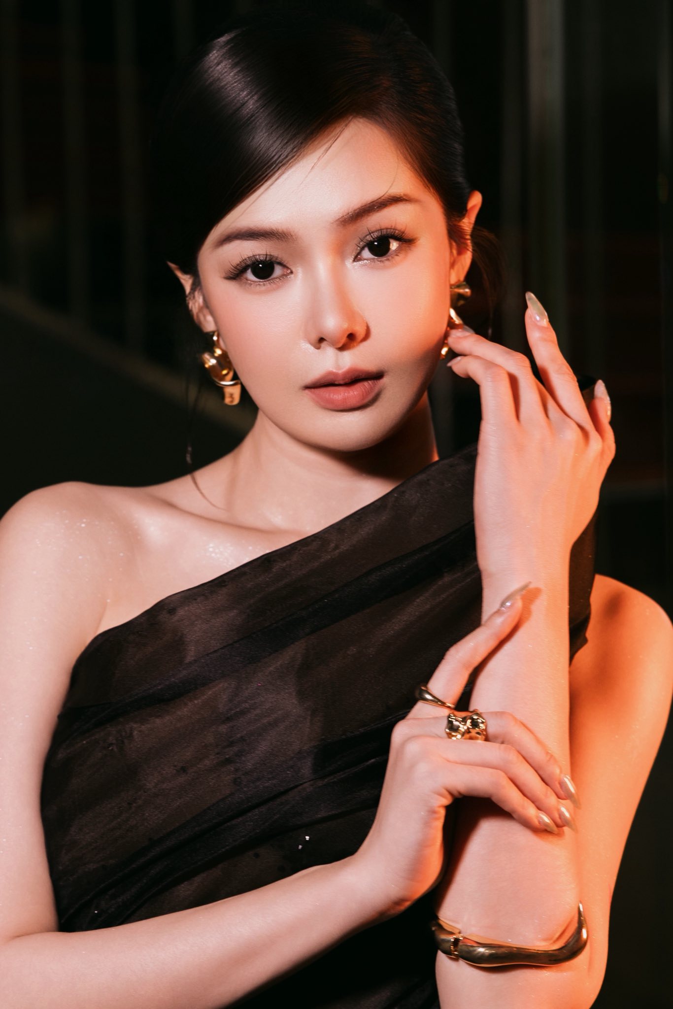 Đã tìm ra mỹ nhân để mặt mộc đẹp chẳng kém Phương Anh Đào, danh xưng đẹp nhất Việt Nam liệu có đổi chủ