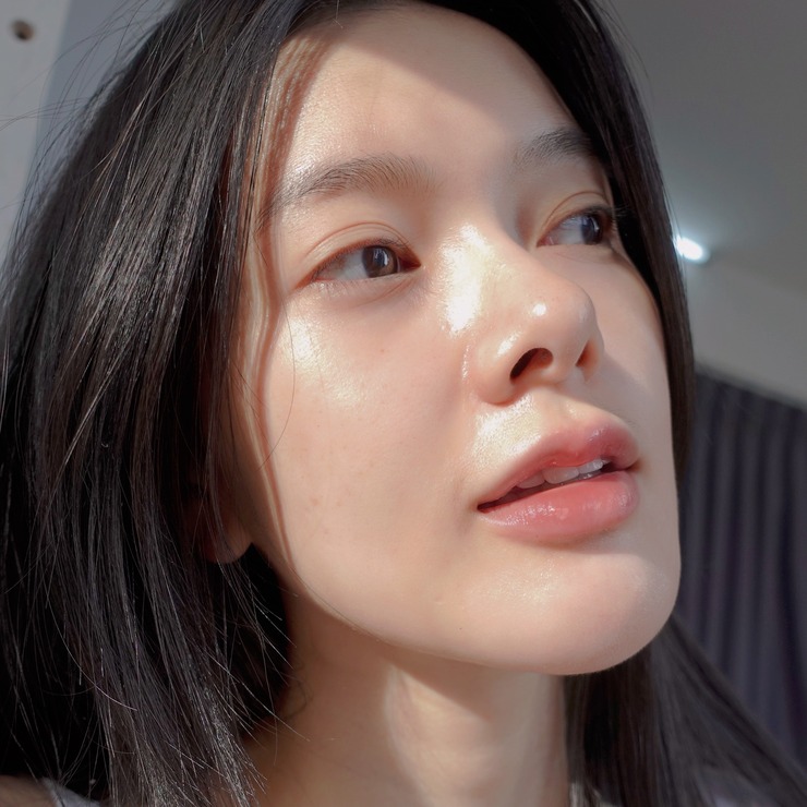 Làn da trắng sáng không tỳ vết của Yên Đan