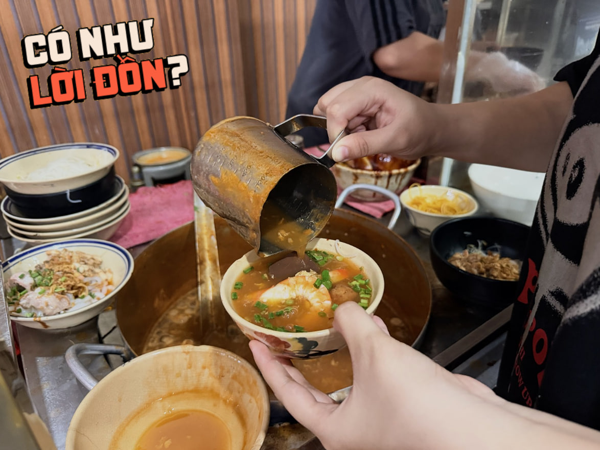 Thử bánh canh cua trộn khô tại Phú Nhuận: Không chan nước nhưng vẫn hút khách nhờ phần sốt cua đặc biệt