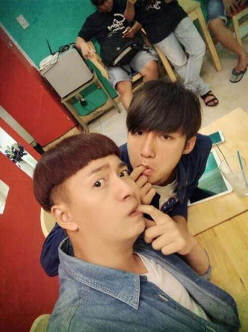 1 Phó Chủ nhiệm công khai nhắn Sơn Tùng M-TP hỏi lịch ra MV để “né”