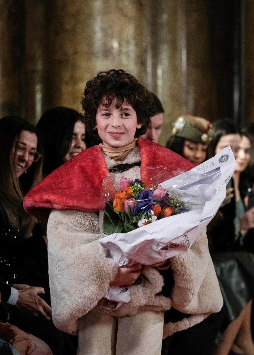  NTK nhí vừa trình làng BST của mình tại Paris Fashion Week vào tháng 3 vừa qua.