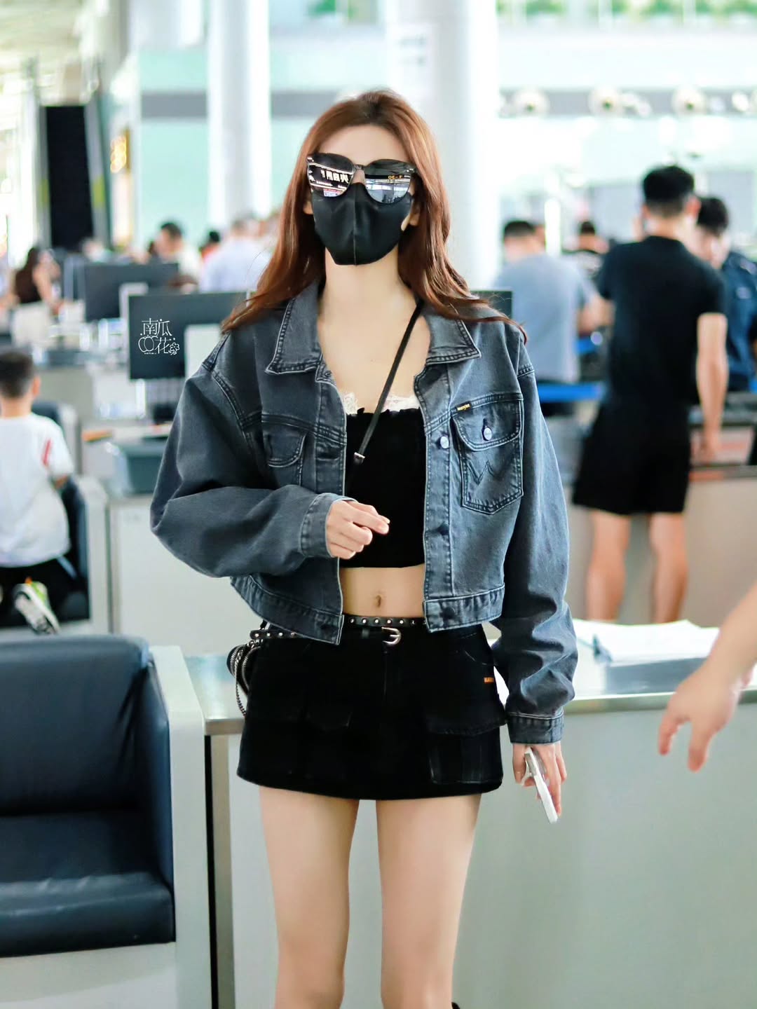 Mỹ nhân showbiz cười 1 cái đốn tim 1,4 tỷ dân: Mặc đẹp không trượt phát nào, style gì cũng cân ngon ơ