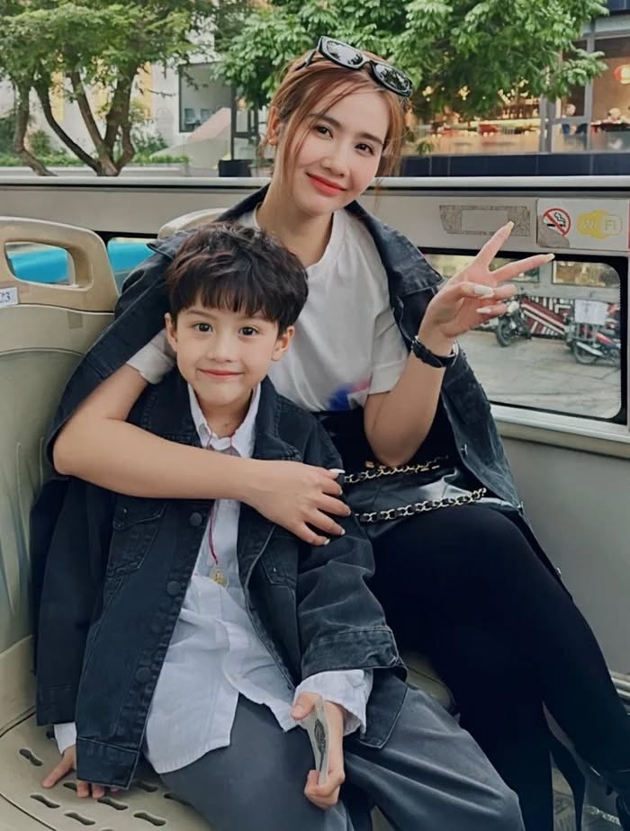 Mỹ nhân showbiz làm mẹ đơn thân, sống đời