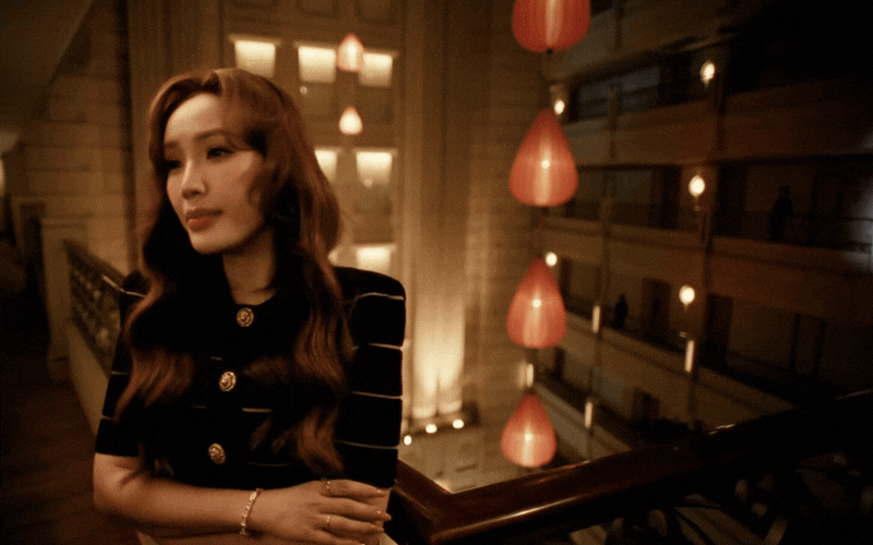 và Bảo Thy trong MV Ôm Anh Khi Em Muốn Khóc