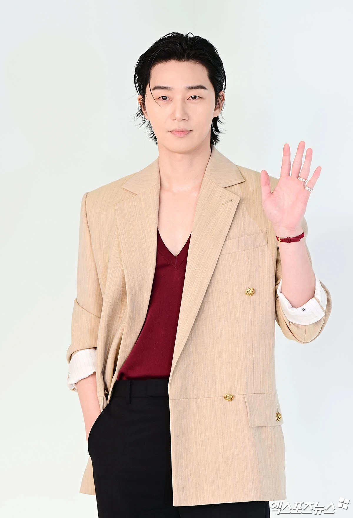 Nam đại sứ Park Seo Joon.