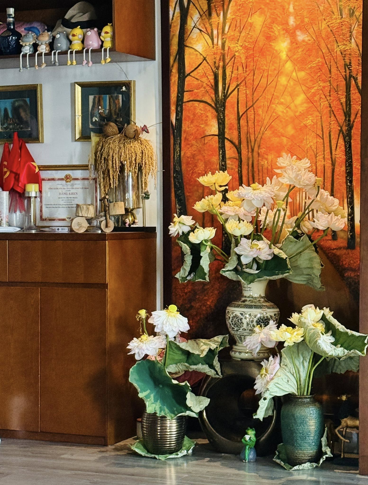 Từng chi tiết trong nhà được decor đẹp mắt, hài hoà, góc nào cũng toát lên sự bình yên, gần gũi