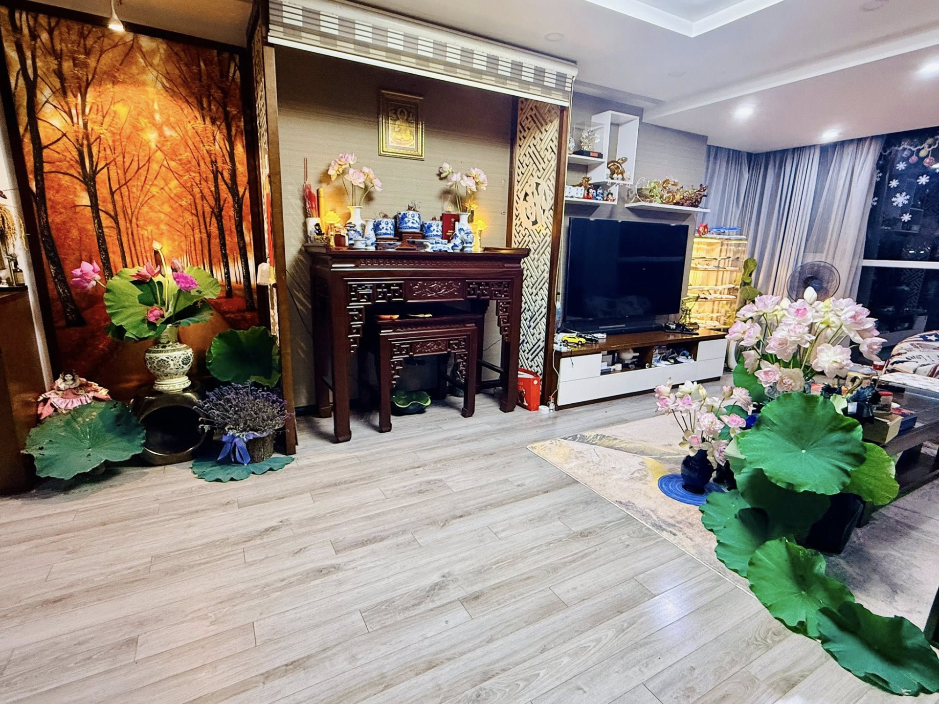 Không gian thờ cúng trang nhã, thanh tịnh