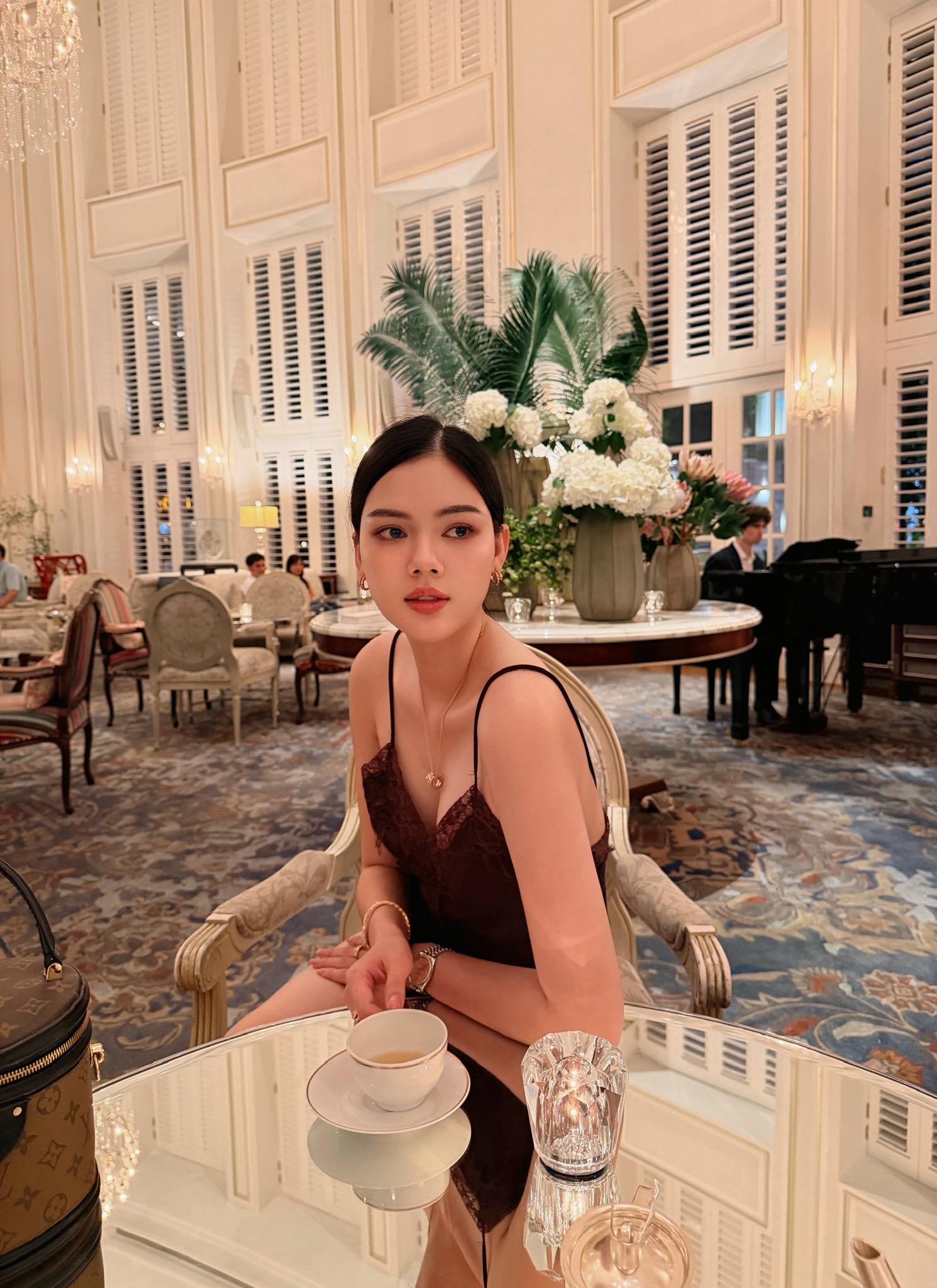 Ngọc Trinh được cho là khá truân chuyên trong chuyện tình cảm. Ảnh: FBNV