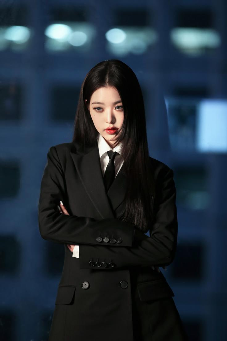 Công ty của Jang Wonyoung tuyên bố khởi kiện các cá nhân, tổ chức và nền tảng mạng xã hội có hành vi bôi nhọ, phát tán thông tin sai lệch