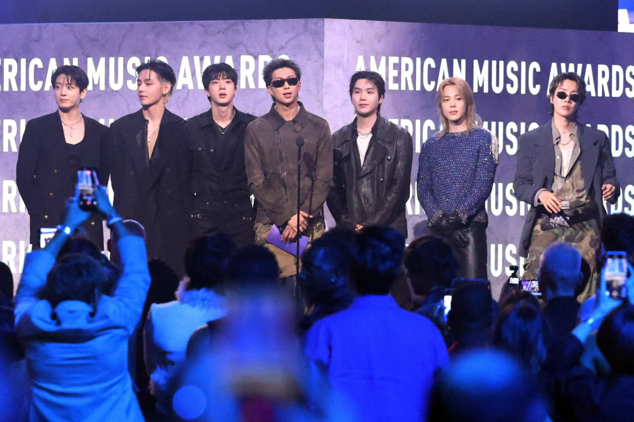   BTS đã thu thập thành công 13 giải thưởng tại American Music Awards  
