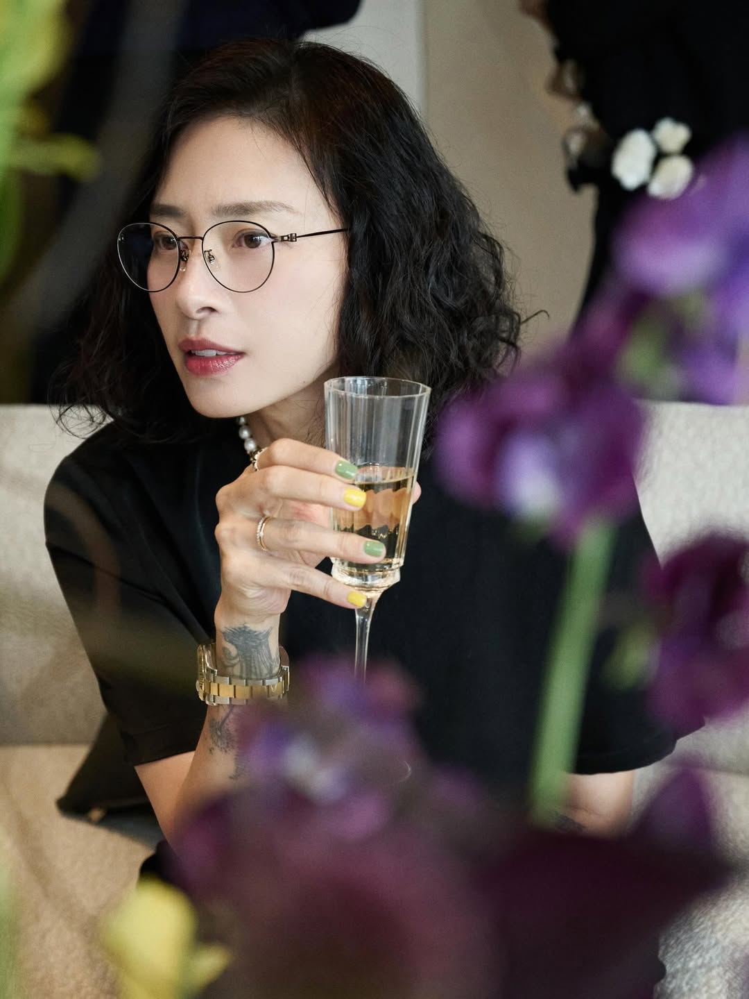 Tiếc cho Ngô Thanh Vân, ngồi ghế đầu show Chanel với toàn sao hot nhưng tạo hình bị nói 