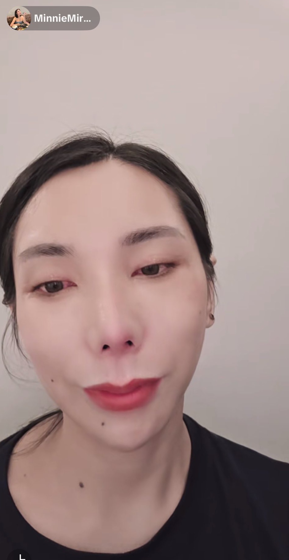 Người đẹp Lào bật khóc trên livestream sau đêm bán kết được cho là kinh hoàng với cô