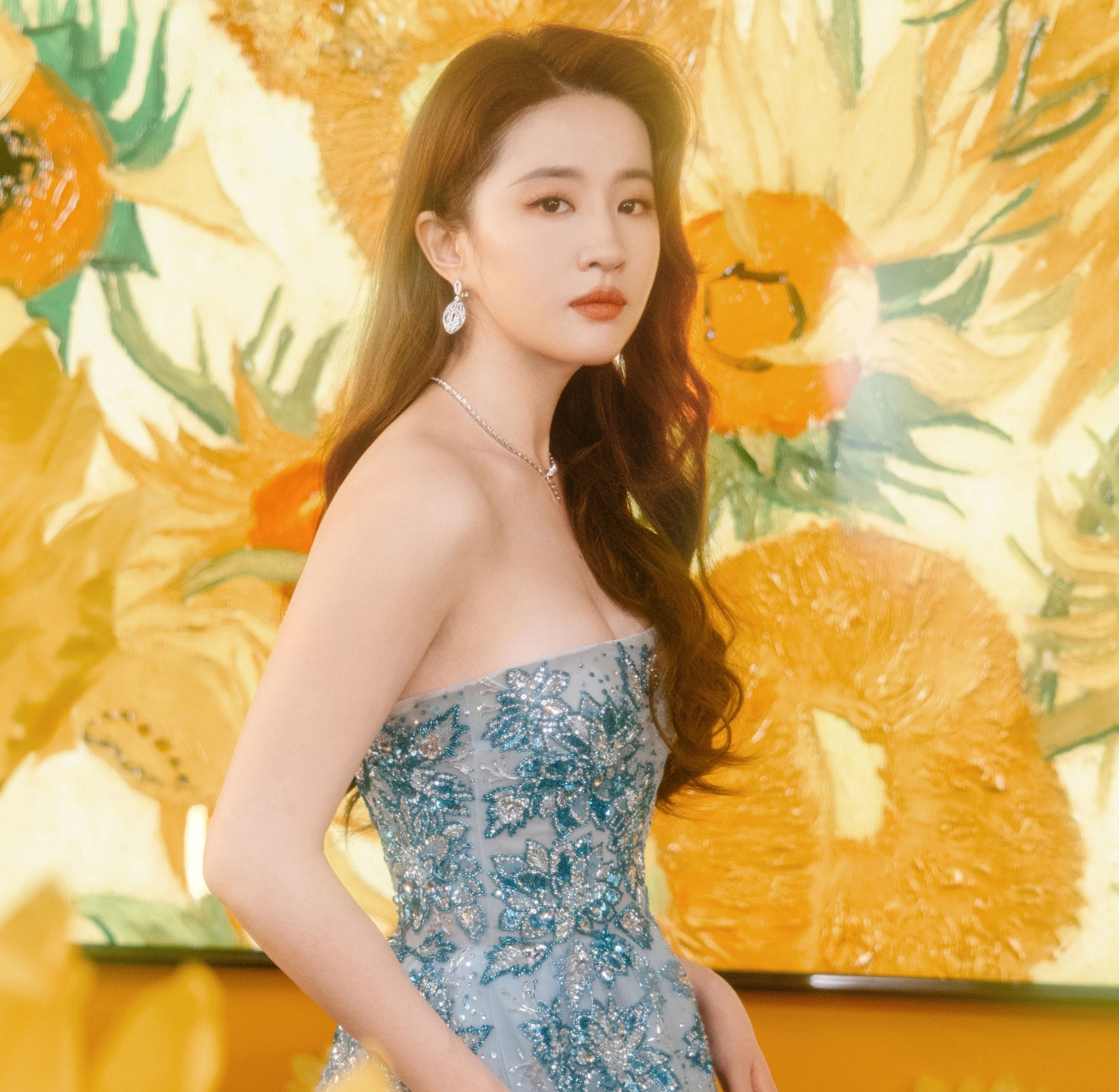 Lưu Diệc Phi hiện tại cũng phải chịu thua thời gian