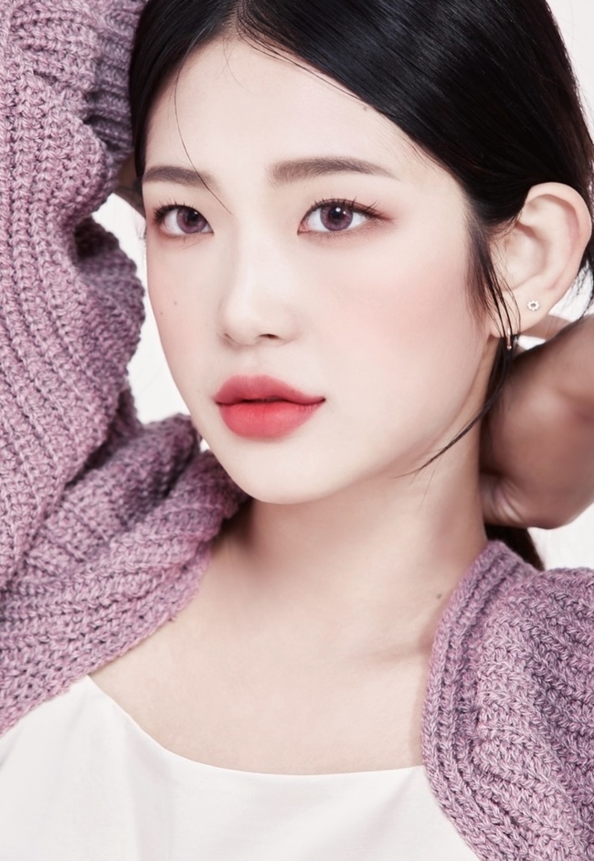 Choi Joon Hee vừa có những chia sẻ gây xôn xao về ông xã. Ảnh: Nate