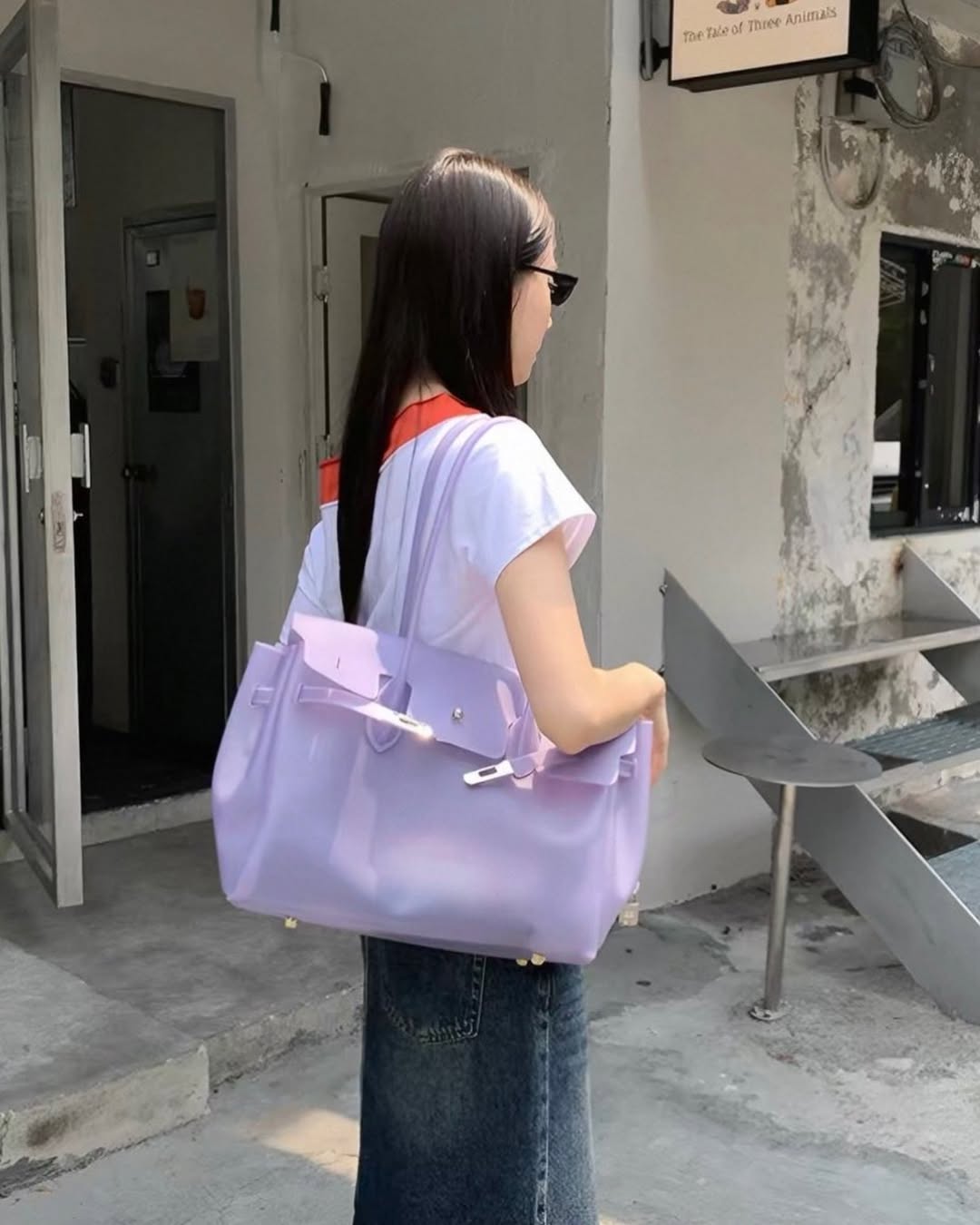 Chiếc túi đnag chiếm sóng MXH và được lòng giới trẻ. (Nguồn: Instagram)