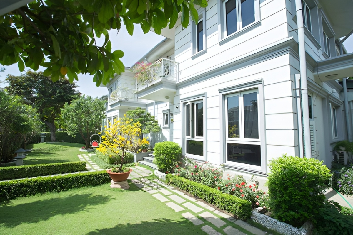 Biệt thự rộng 600m² của Hồ Quỳnh Hương