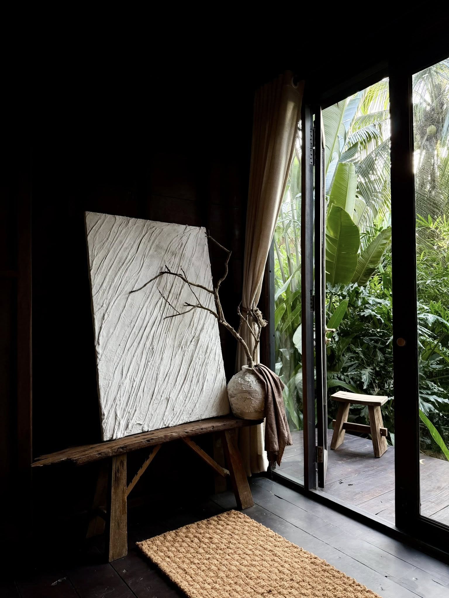 Mỹ nhân showbiz tái hôn với thiếu gia miền Tây: Sống trong nhà vườn rộng 12.000m², góc nào cũng chill hết nấc