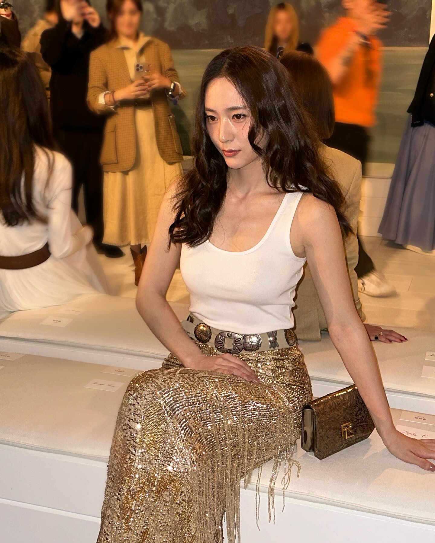 Khí chất sang chảnh của Krystal chưa bao giờ thuyên giảm. (Ảnh: Instagram)